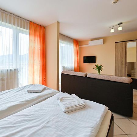 Dom Wczasowy Globus Ustroń Exterior foto